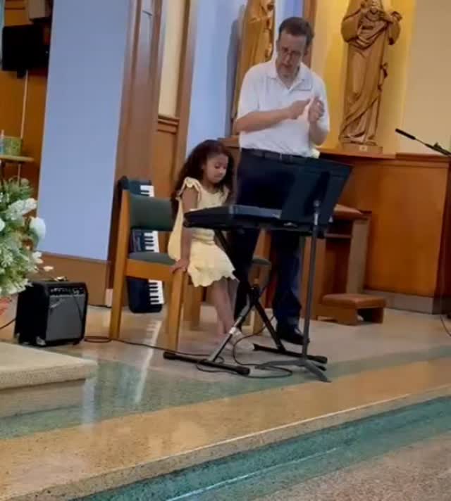 One of our younger piano students performing in her Recital.  Enjoy....#perfecttimemusic #perfecttimemusicstudents #piano #recital #musicteachersofinstagram